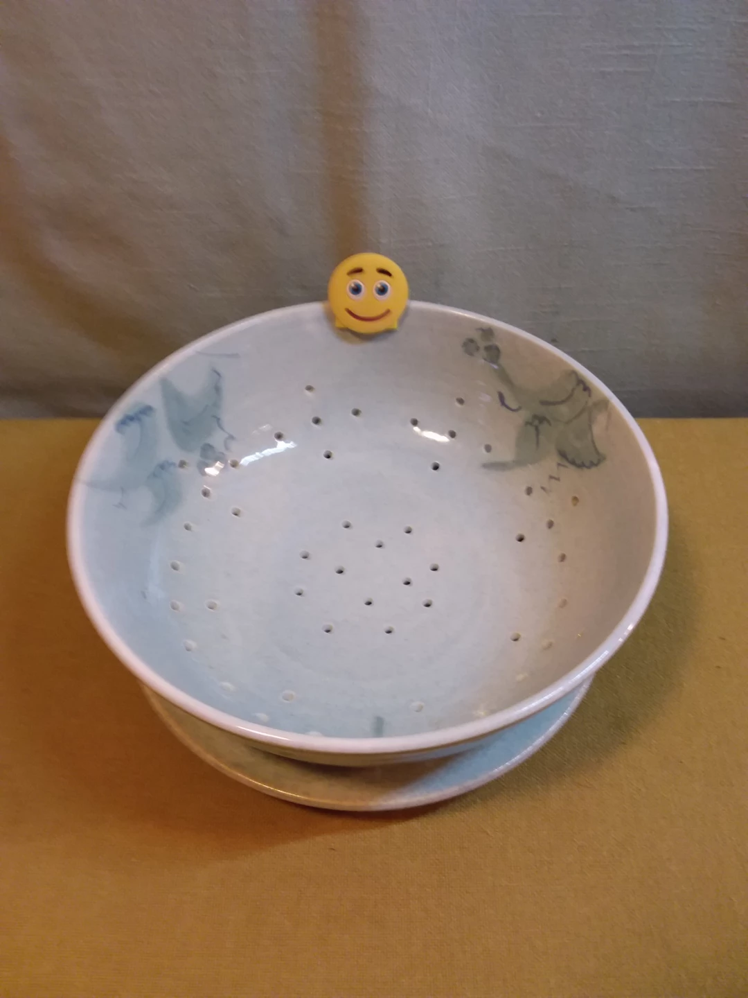 🏈 🍇 🍓 ➡️ Ceramic Berry Colander 🍇 🍓 - photo 2