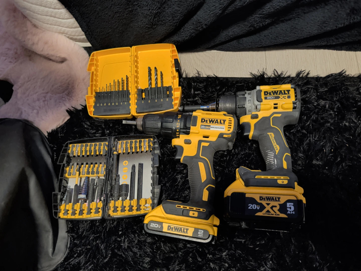 DeWalt 20V Max Brushless Drill and Impact Driver Combo