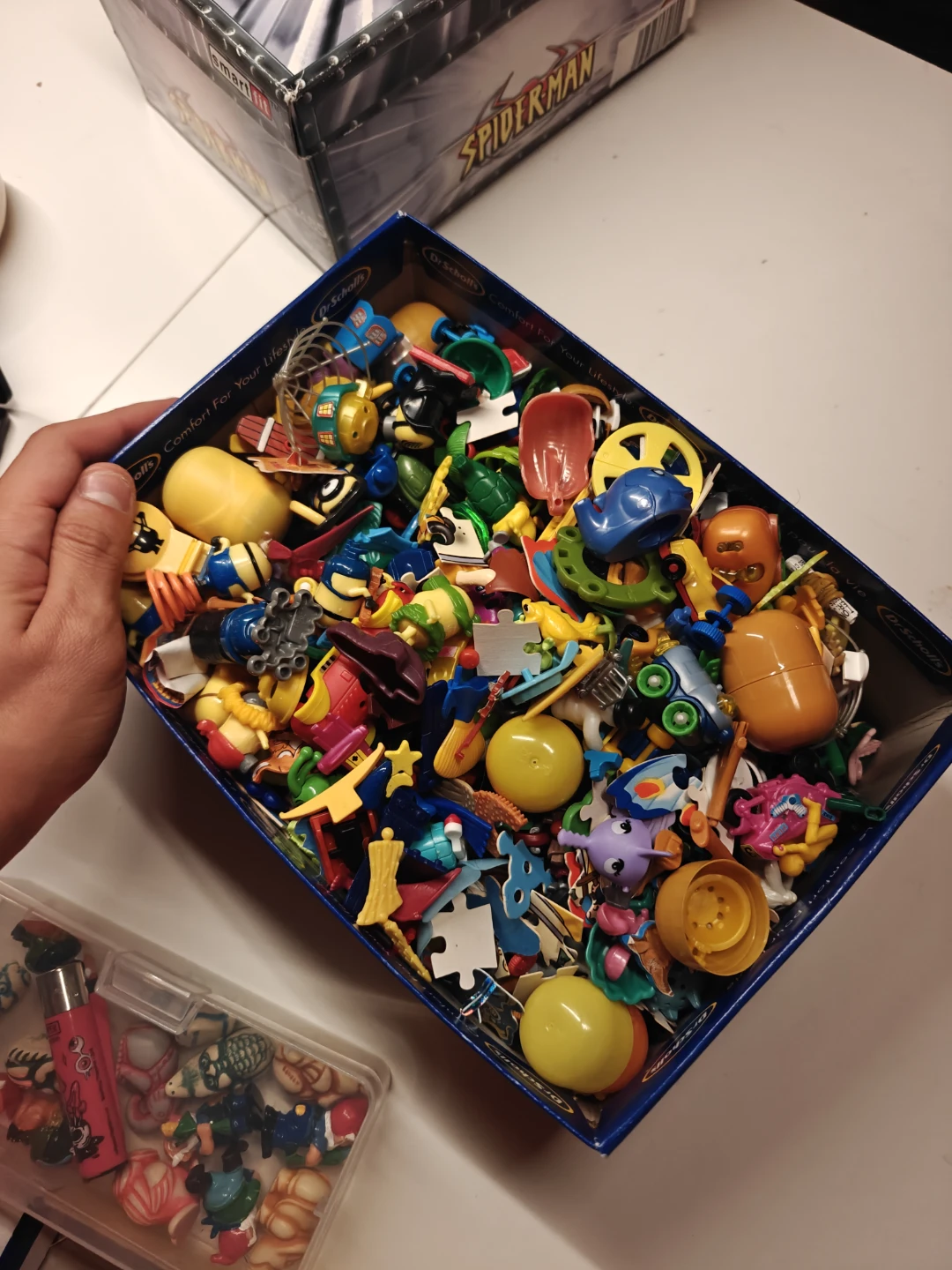 Retro Kinder Toys (Full shoebox)