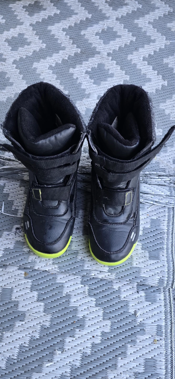 SIZE 3 Thinsulate Kids Black Winter Boots