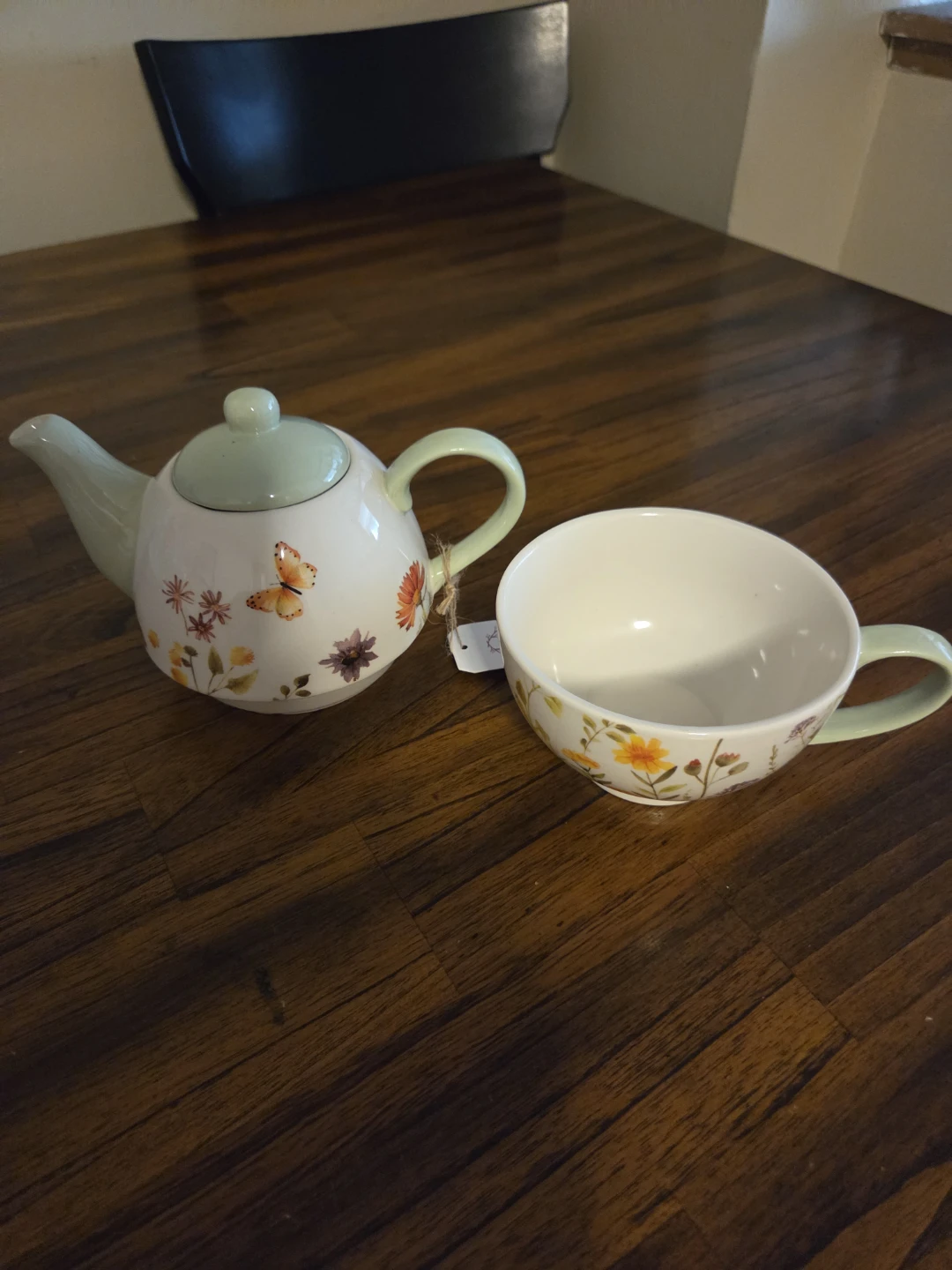Stackable Teapot and Cup Set - photo 2