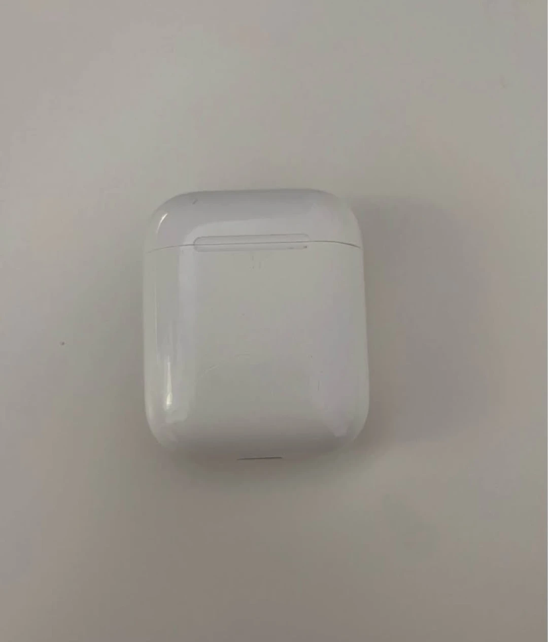 Apple AirPods with Charging Case - photo 2