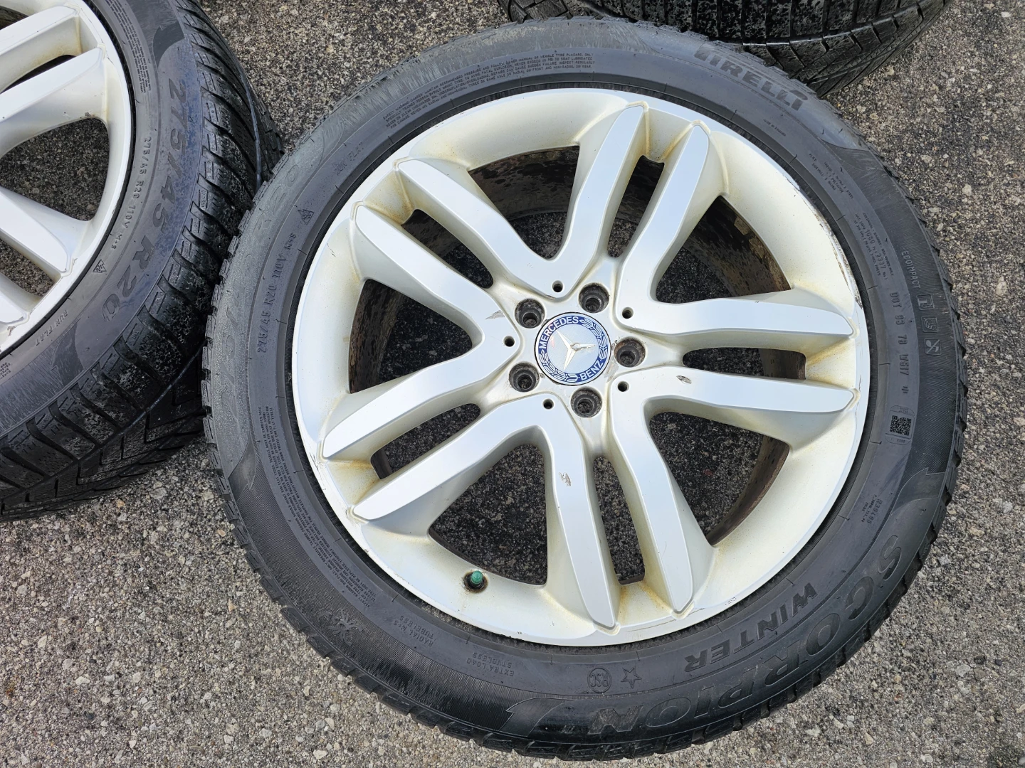 MERCEDES BENZ GL-CLASS O.E.M RIMS AND WINTER TIRES 275/45, R20 - photo 3