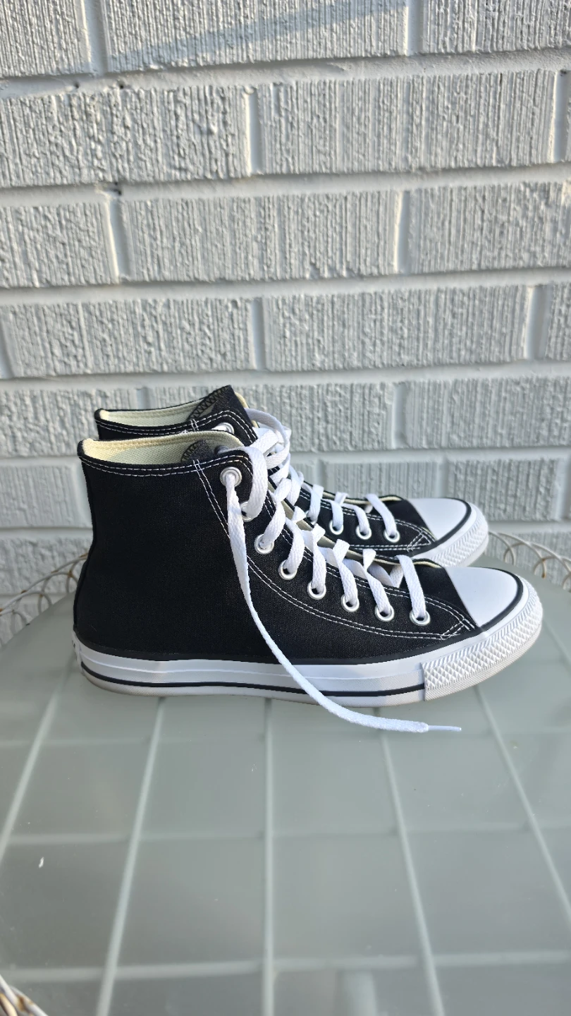 Converse Chuck Taylor All Star HI in Black Canvas