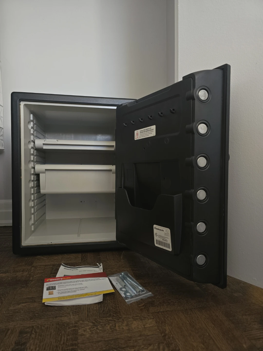 XXL Steel Sentry Safe - photo 3