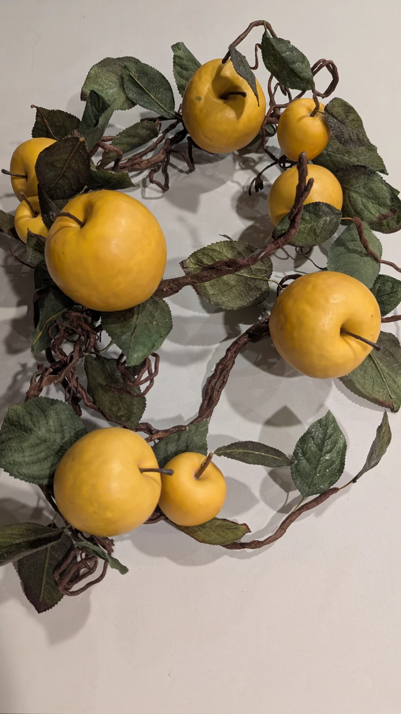 Decorative Apple Wreath