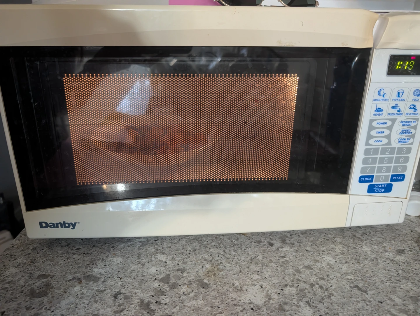 Danby Countertop Microwave - photo 2