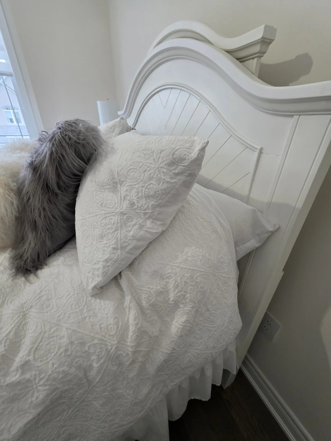 White Bedroom Set - photo 4
