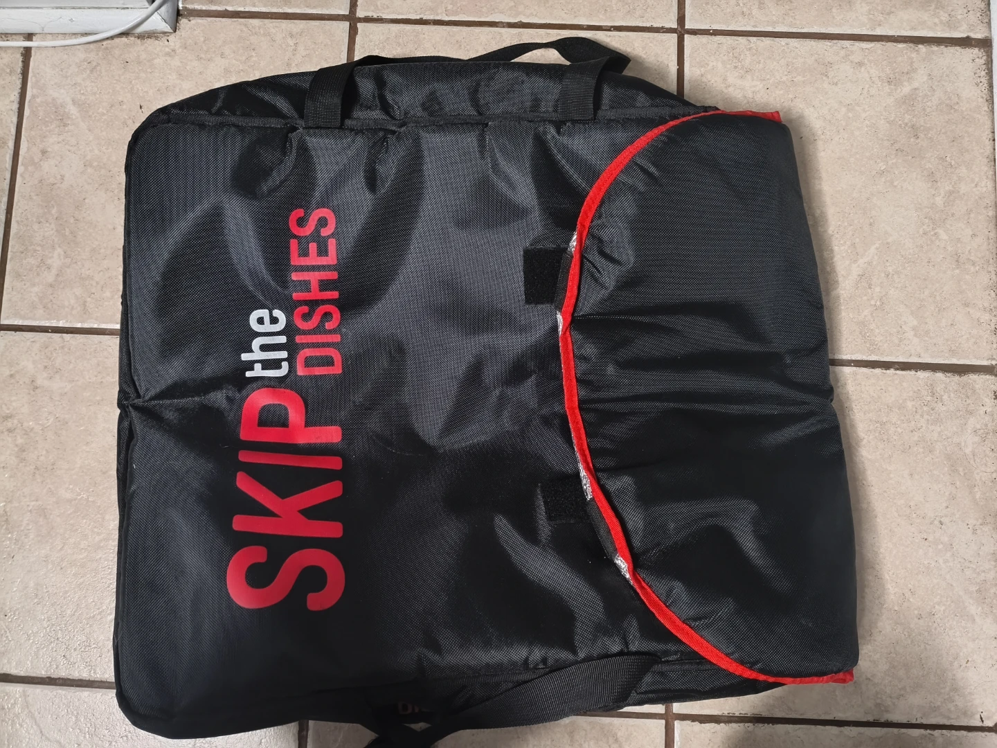 SkipTheDishes Insulated Delivery Bag - photo 2