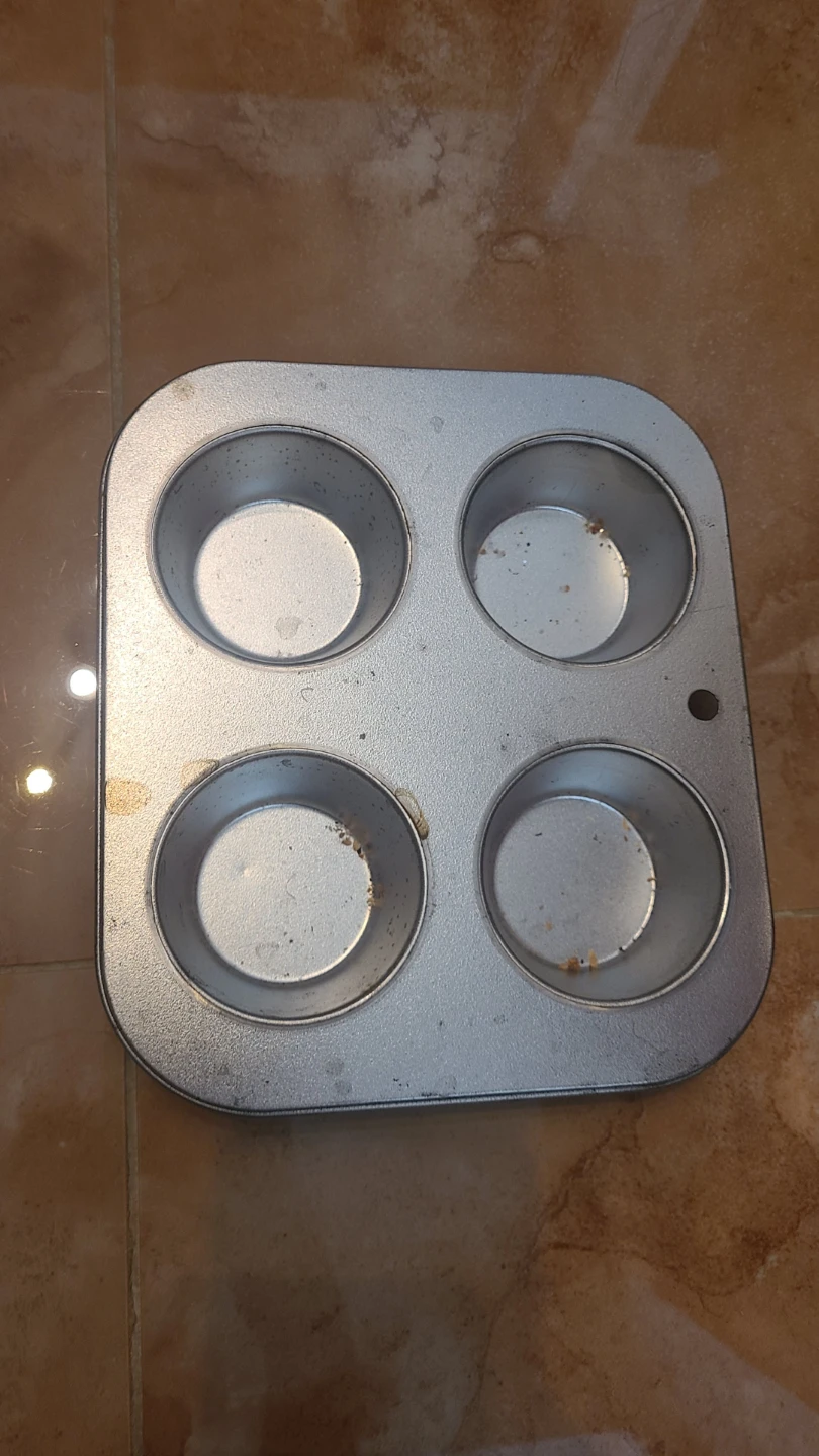 4-Cup Muffin Tin 🏈