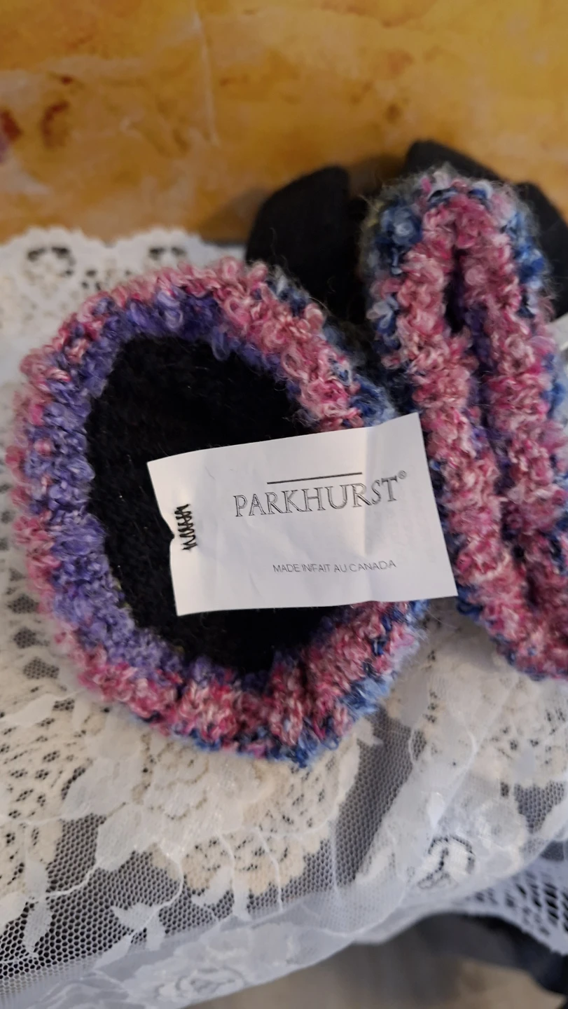 Parkhurst black mittens with patterned cuff - photo 3