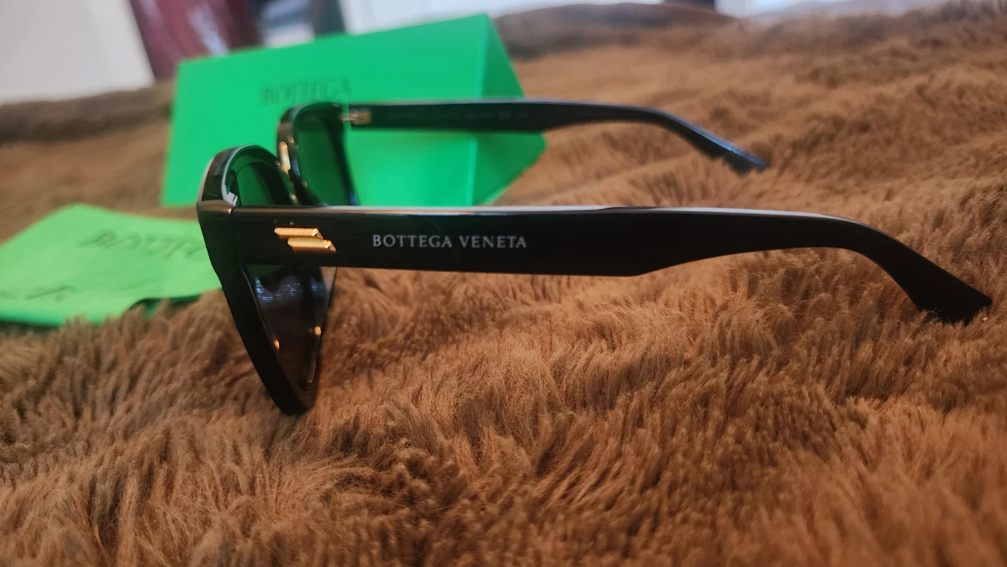 Bottega Veneta Black Sunglasses - photo 2