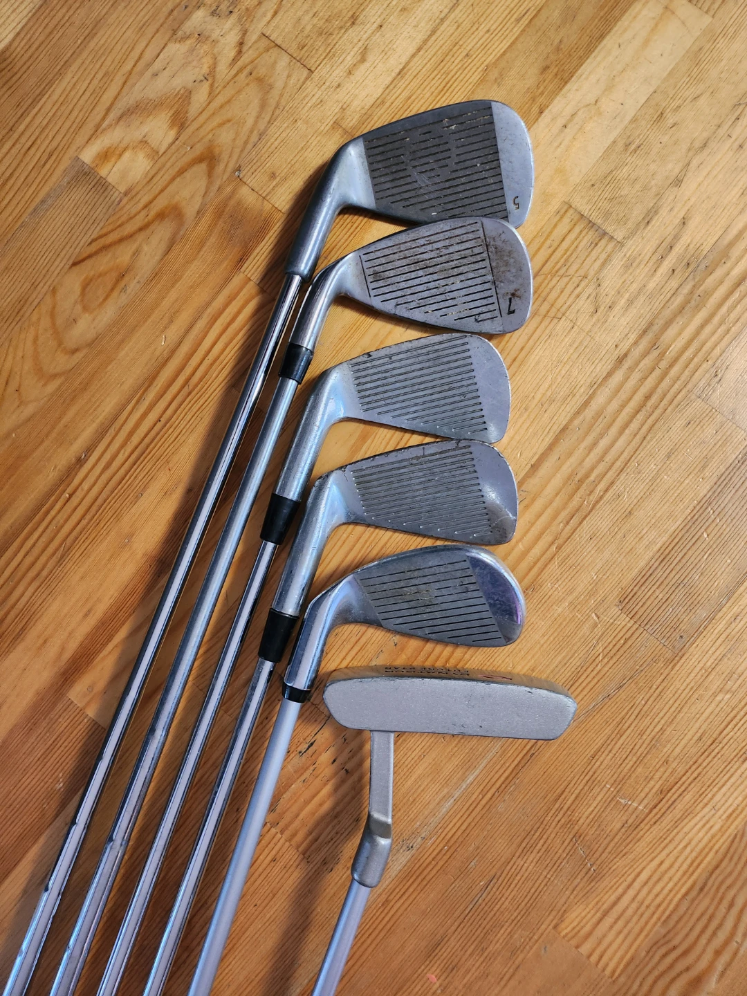 Dynatour Golf Stand Bag & Mixed 8-Club Set (Right Handed) - photo 4