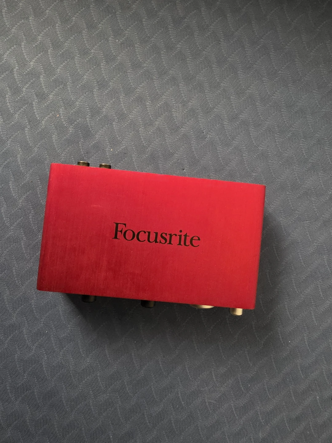 Focusrite Scarlett 2i2 Audio Interface - photo 2