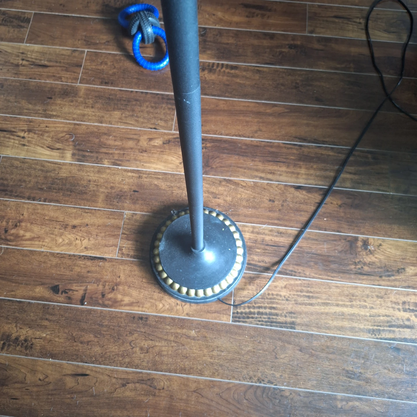 Black Floor Lamp with Pull Chain - photo 3