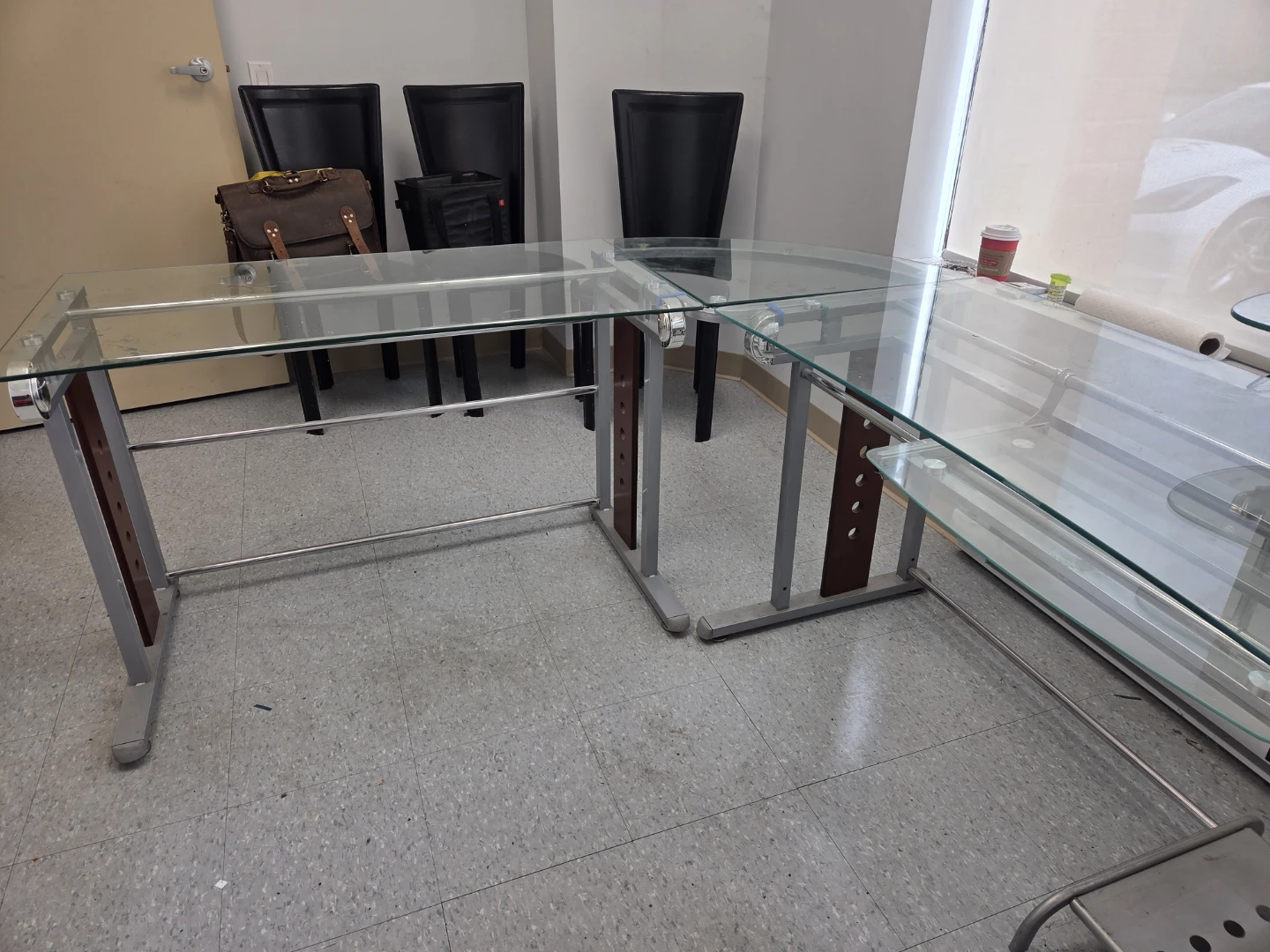 Computer desk