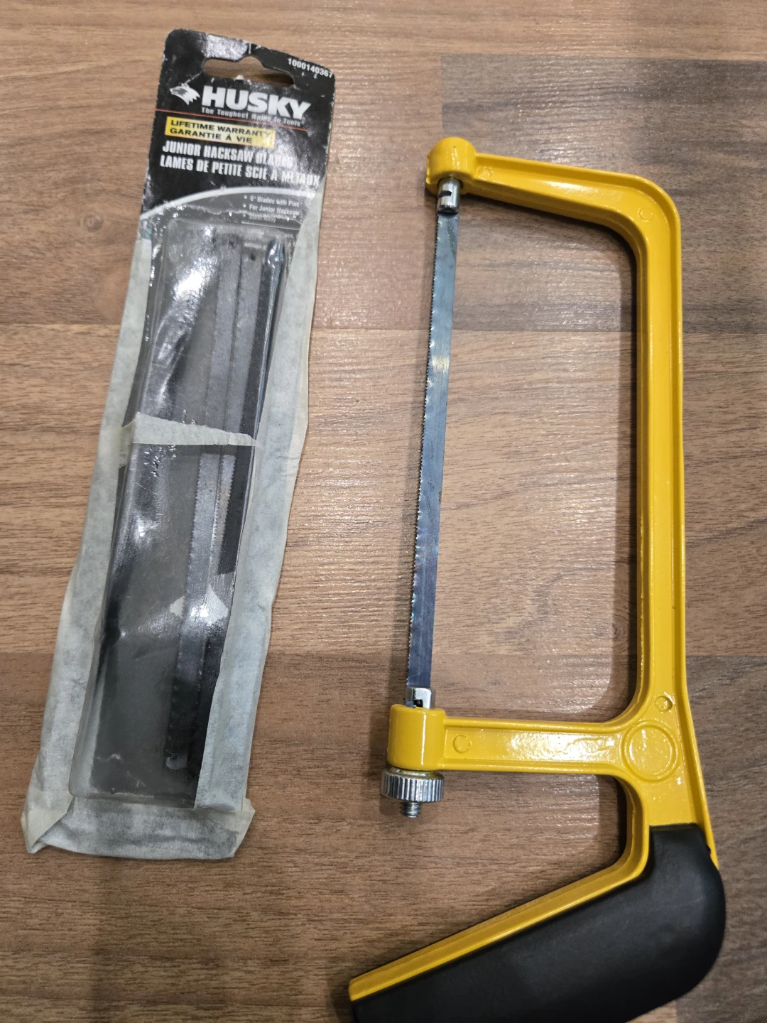 10"  Junior Hacksaw with 4pc  Blades - photo 2