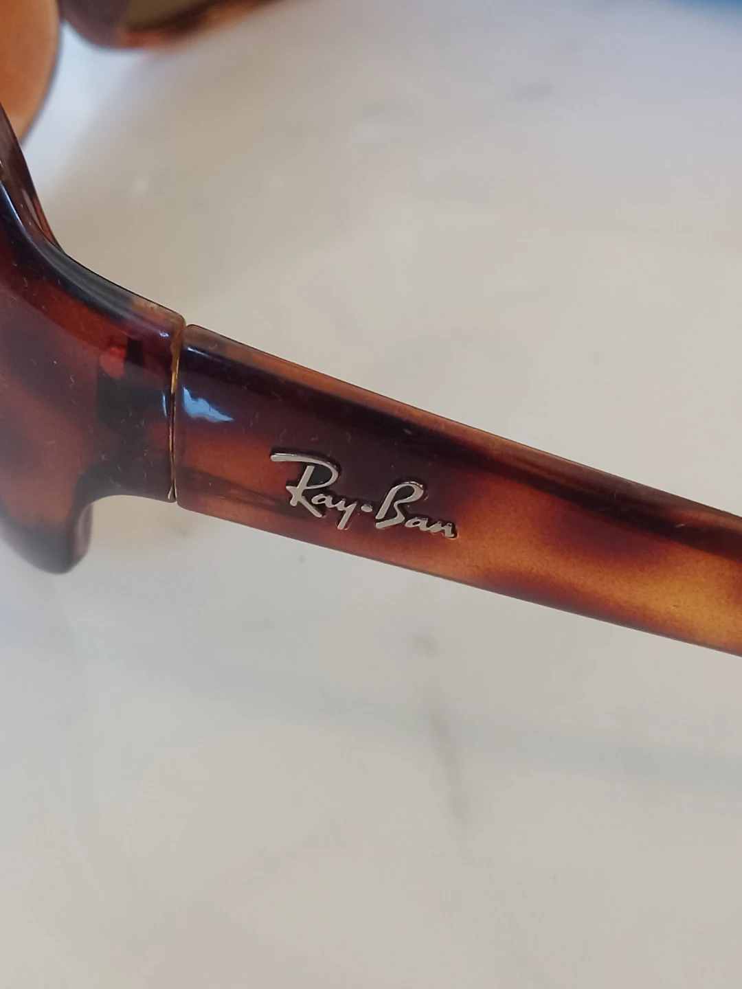 Ray-Ban Tortoiseshell Sunglasses with Case - photo 4