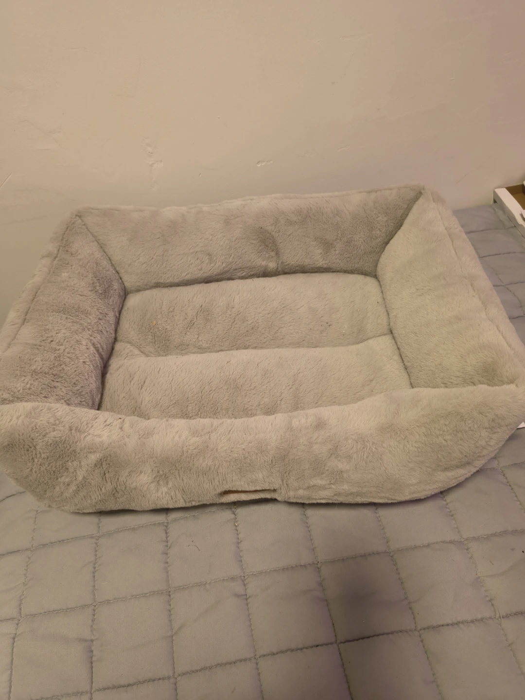 Pet bed