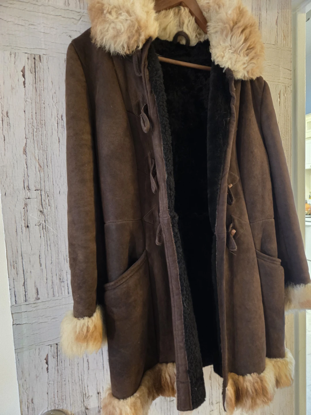 Vintage Brown Sheepskin Coat with Fur Trim