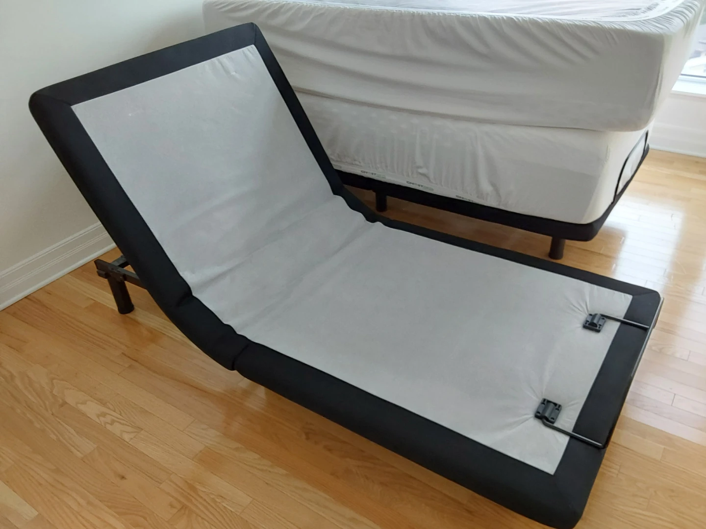 2 Twin XL Adjustable Beds for Sale - photo 3