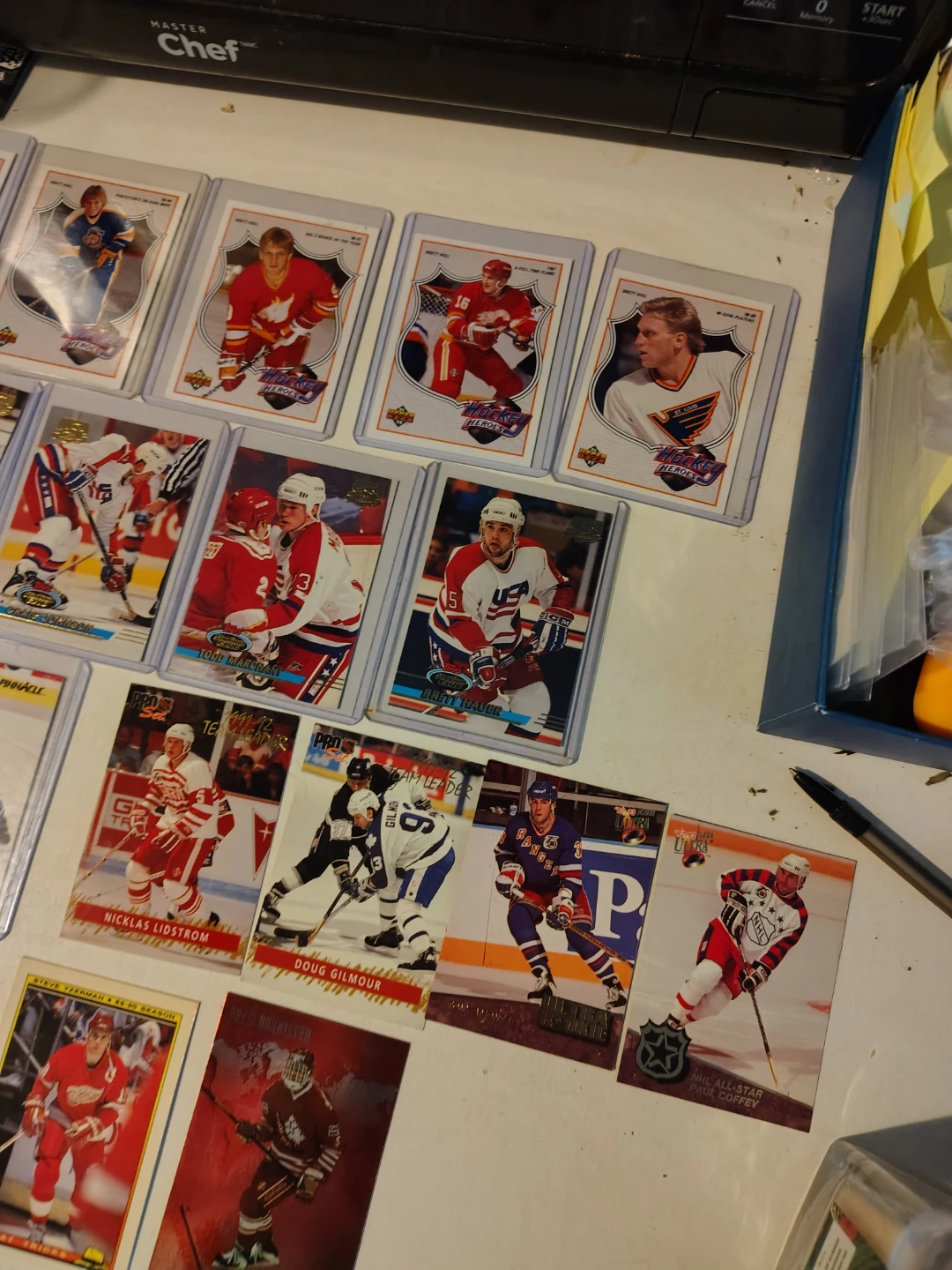 Lot of 20 Vintage numbered  Hockey Cards - photo 3