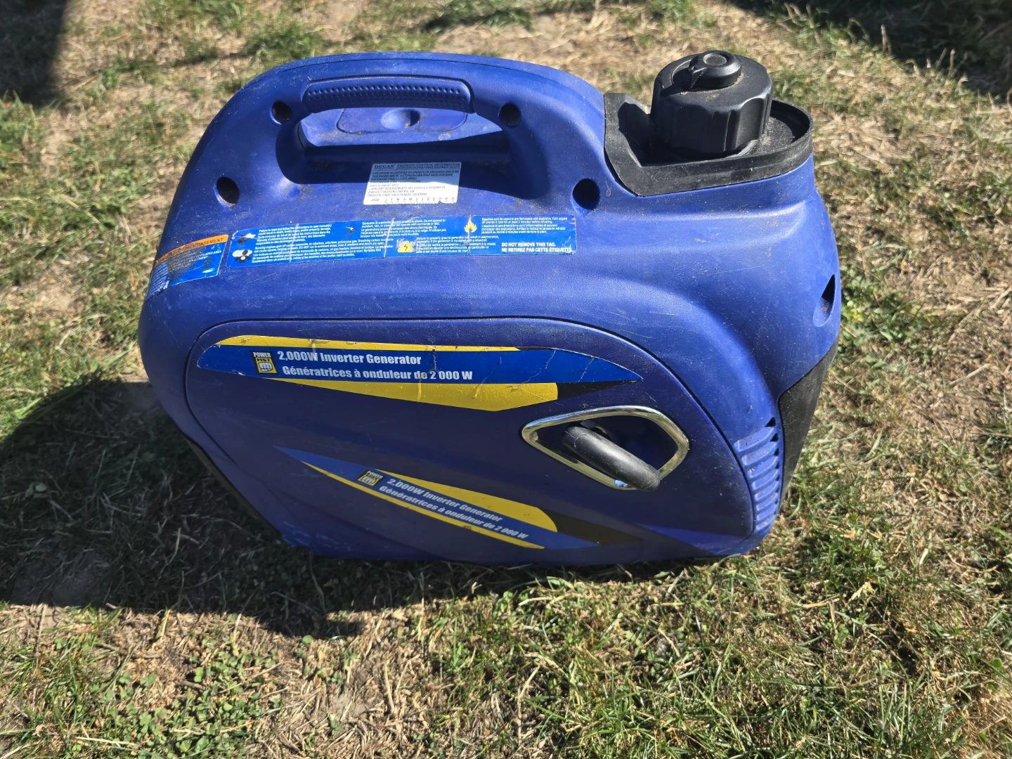 Power Fist 2000W Inverter Generator - photo 2