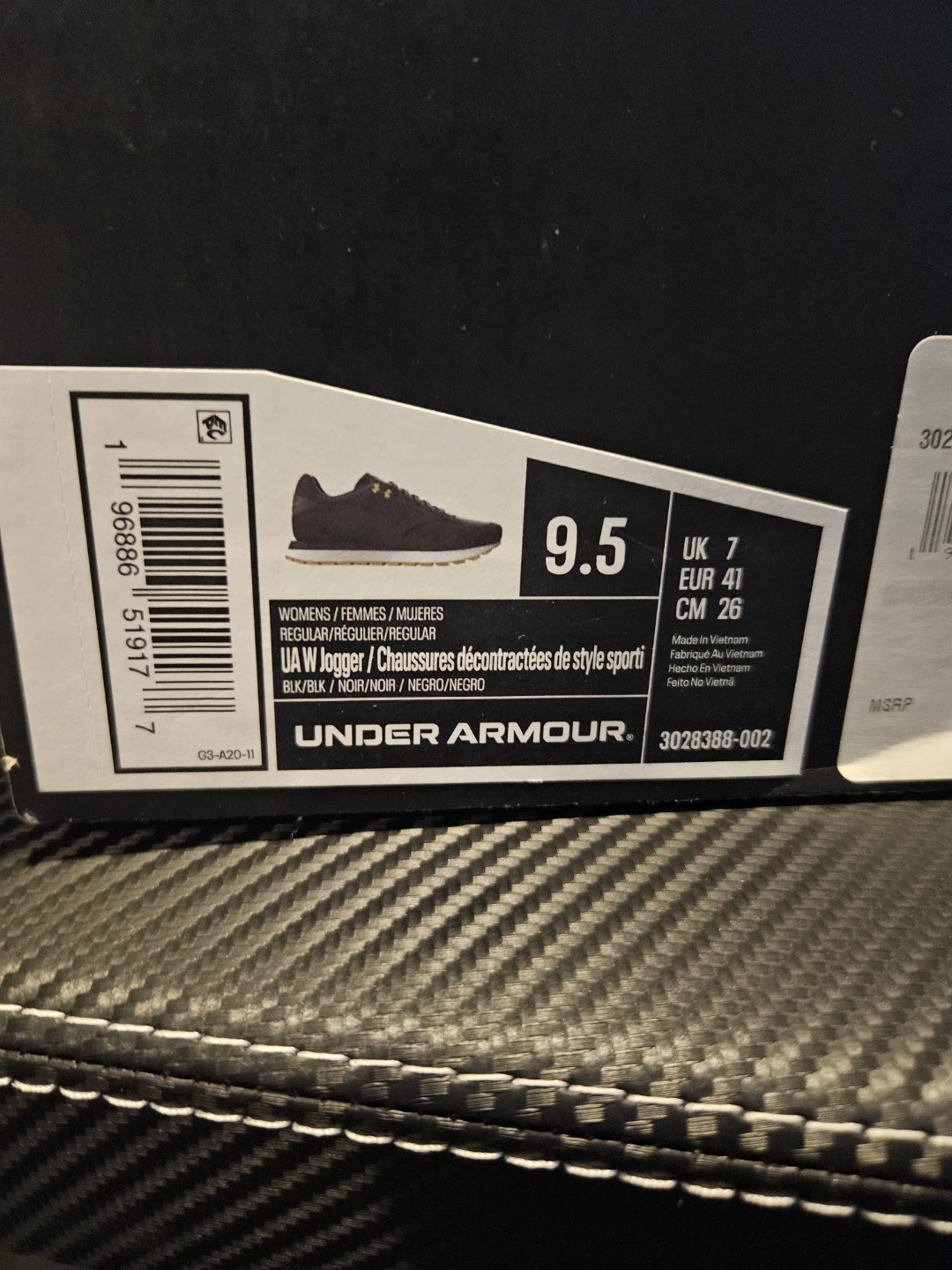 Womens under armour shoes 9.5, read the ad - photo 2