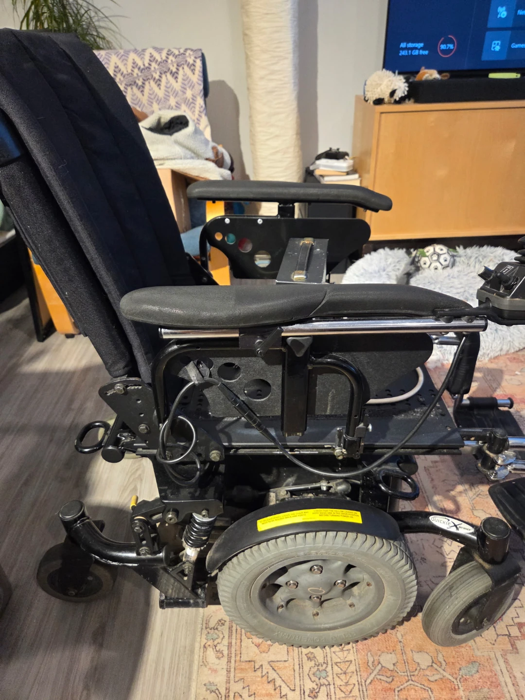 QUICKIE Power chair c/w charger