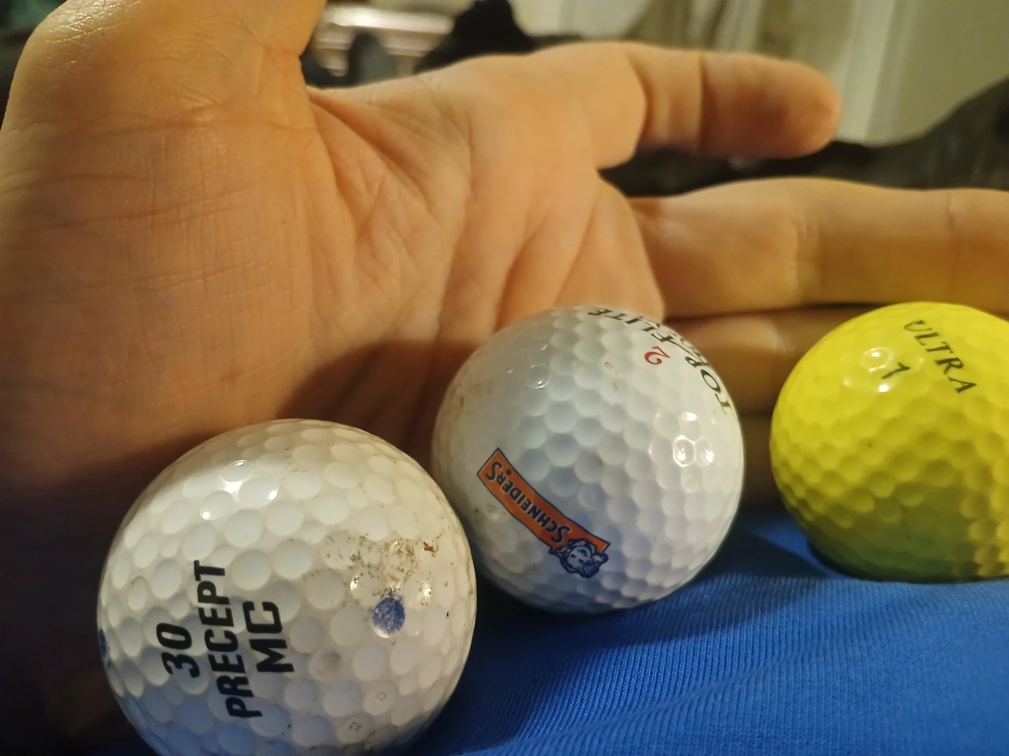 bag of vintage golf balls - photo 2