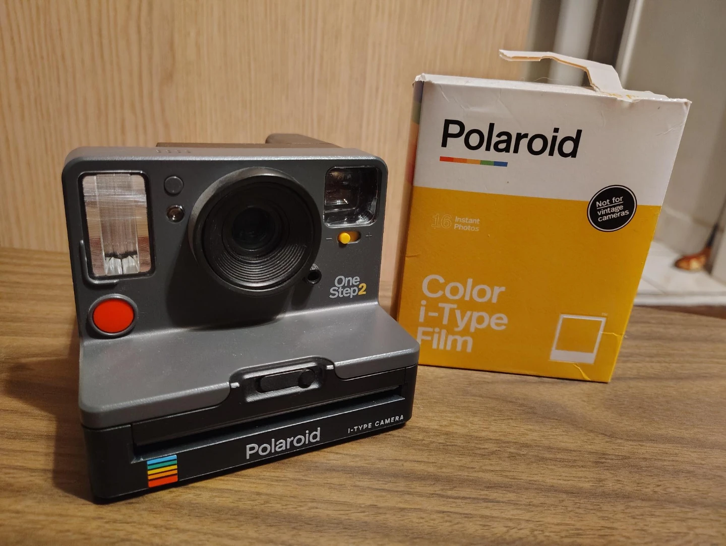 Vintage Polaroid OneStep 2 Instant Camera
