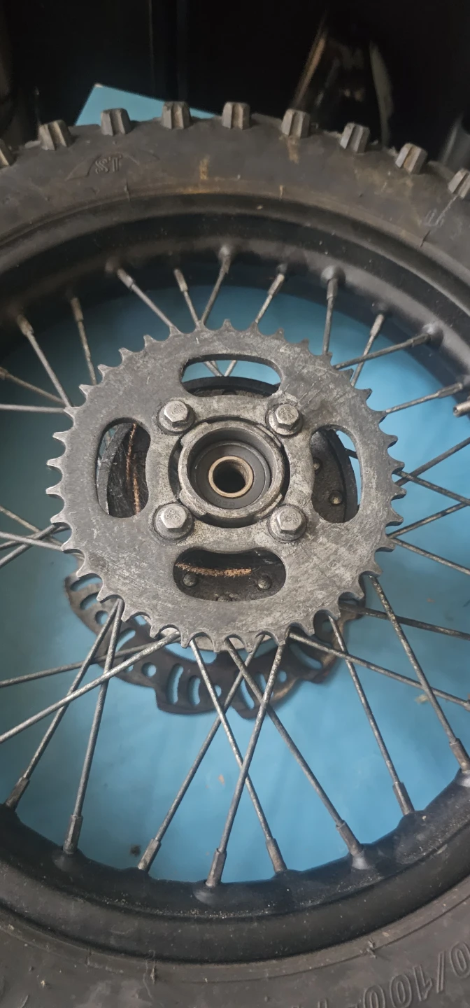 Dirt Bike Rear Wheel Assembly - photo 3