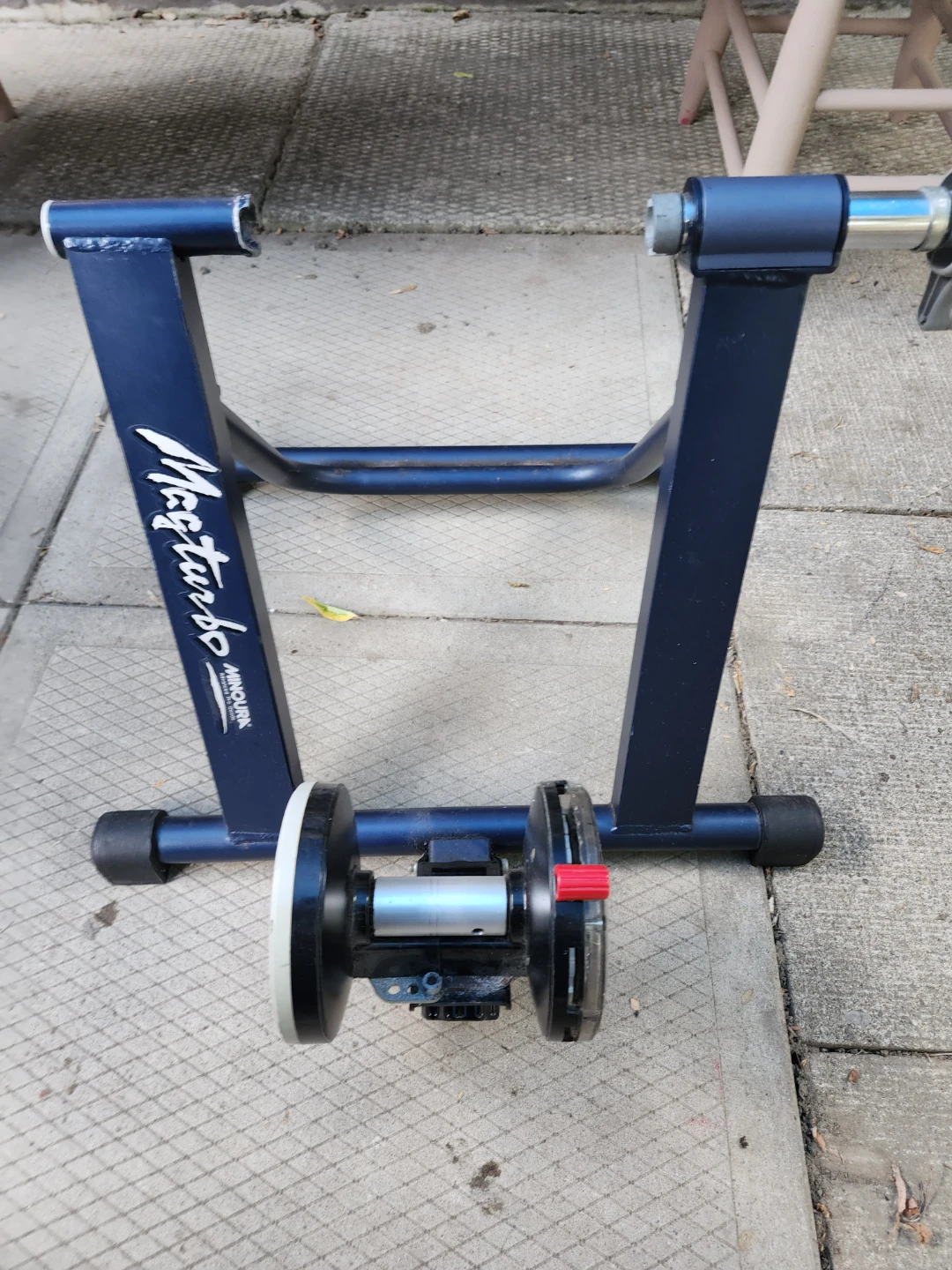 Minoura Magturbo Indoor Bike Trainer