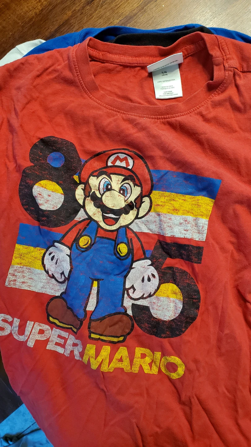 Super Mario T-Shirt Bundle (6 shirts) - photo 2