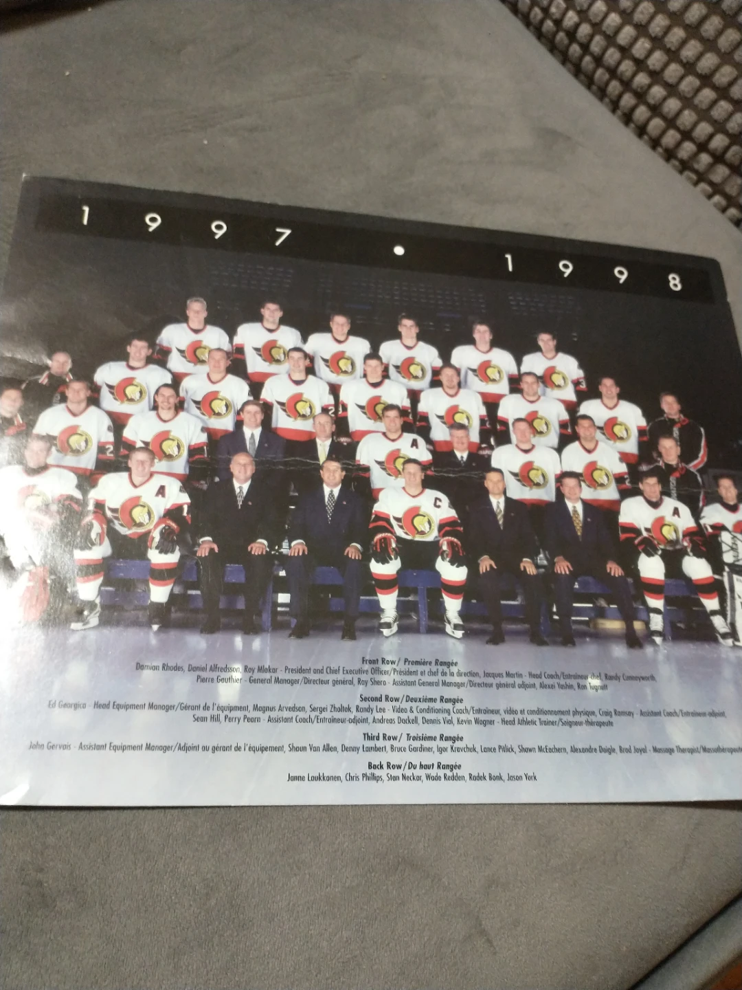 Ottawa Senators 1997-1998 Team Picture 8 1/2 x 11"