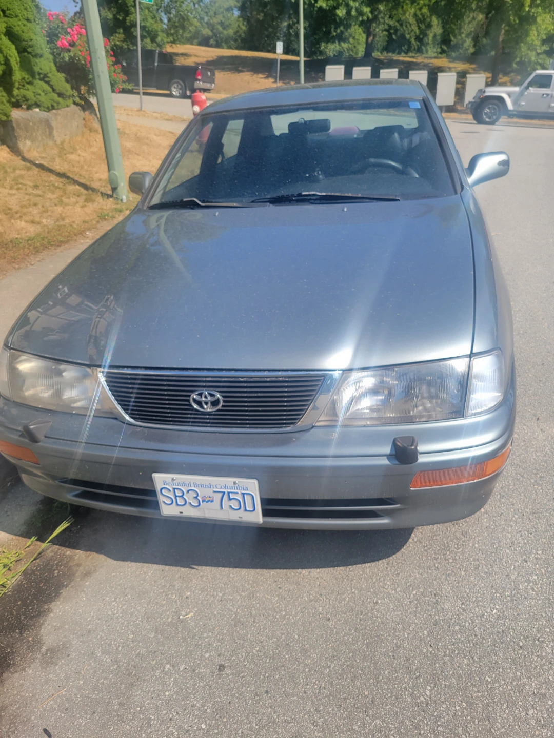 Toyota Avalon Sedan - photo 2