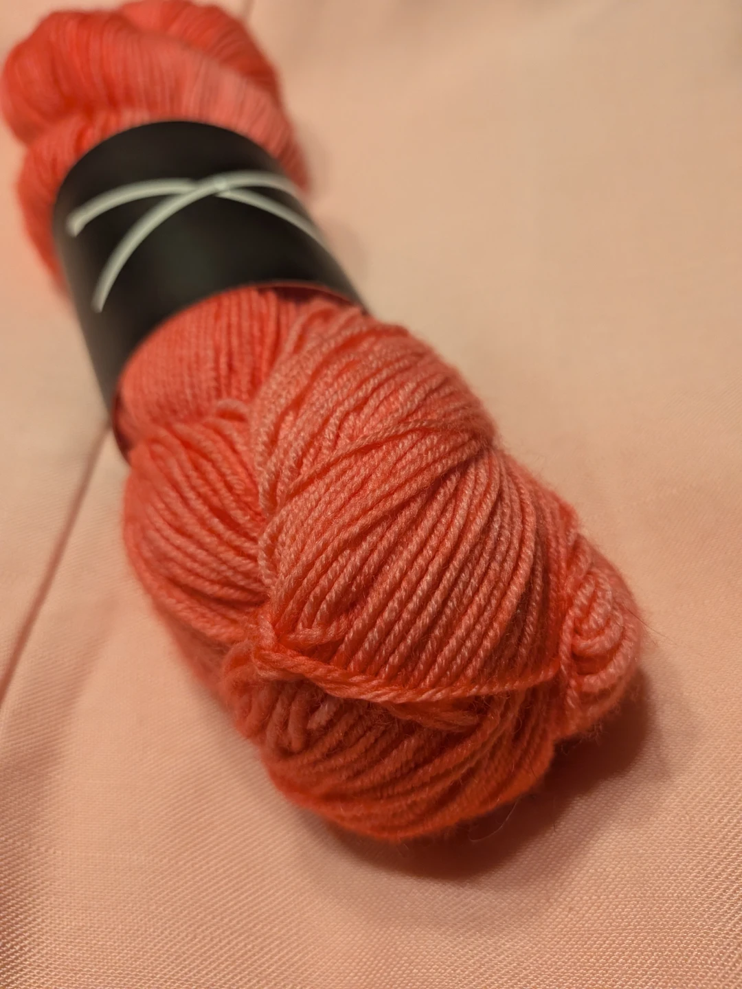 Bubblegum Pink Knitting Merino wool Yarn Skein - photo 3