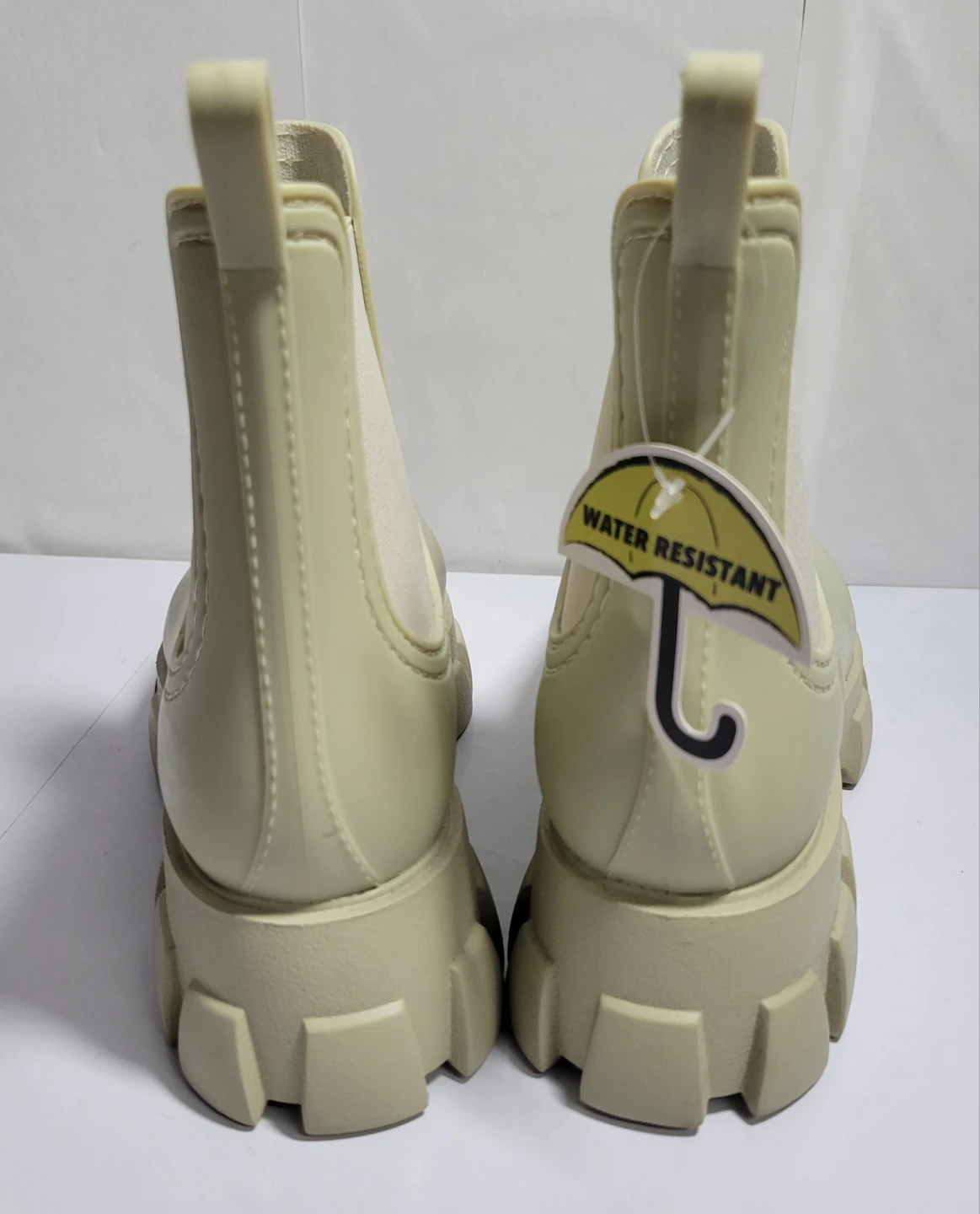 Brand new Cream Waterproof Chelsea Boots Size 10 (83) - photo 5