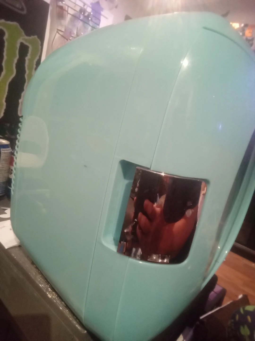 Frigidaire Retro Mini Fridge - photo 3