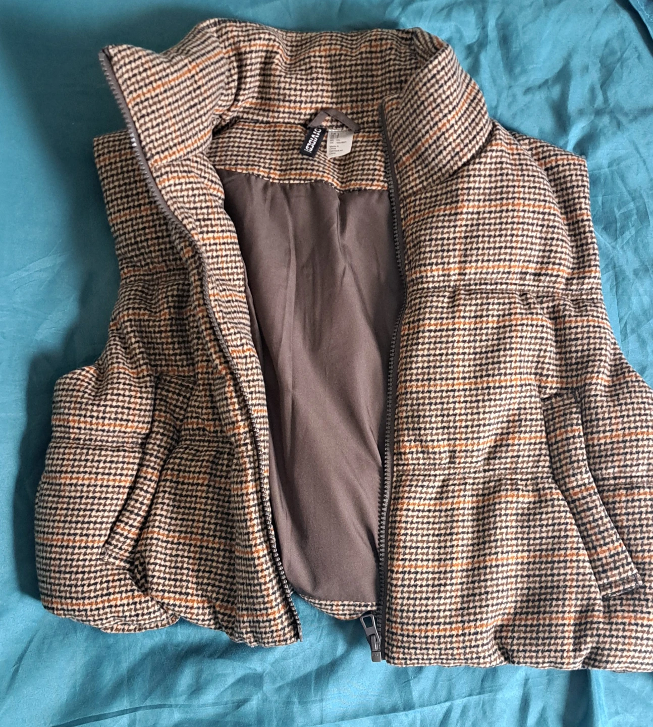H&M Divided Brown Houndstooth Plaid  Puffer Vest - Size "S" - photo 3