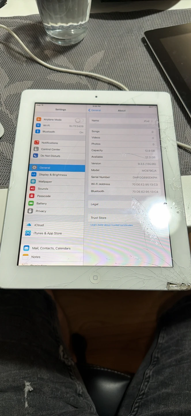 Apple iPad 2 16GB Wi-Fi Silver