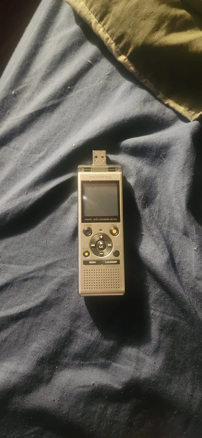 Olympus WS-852 Digital Voice Recorder