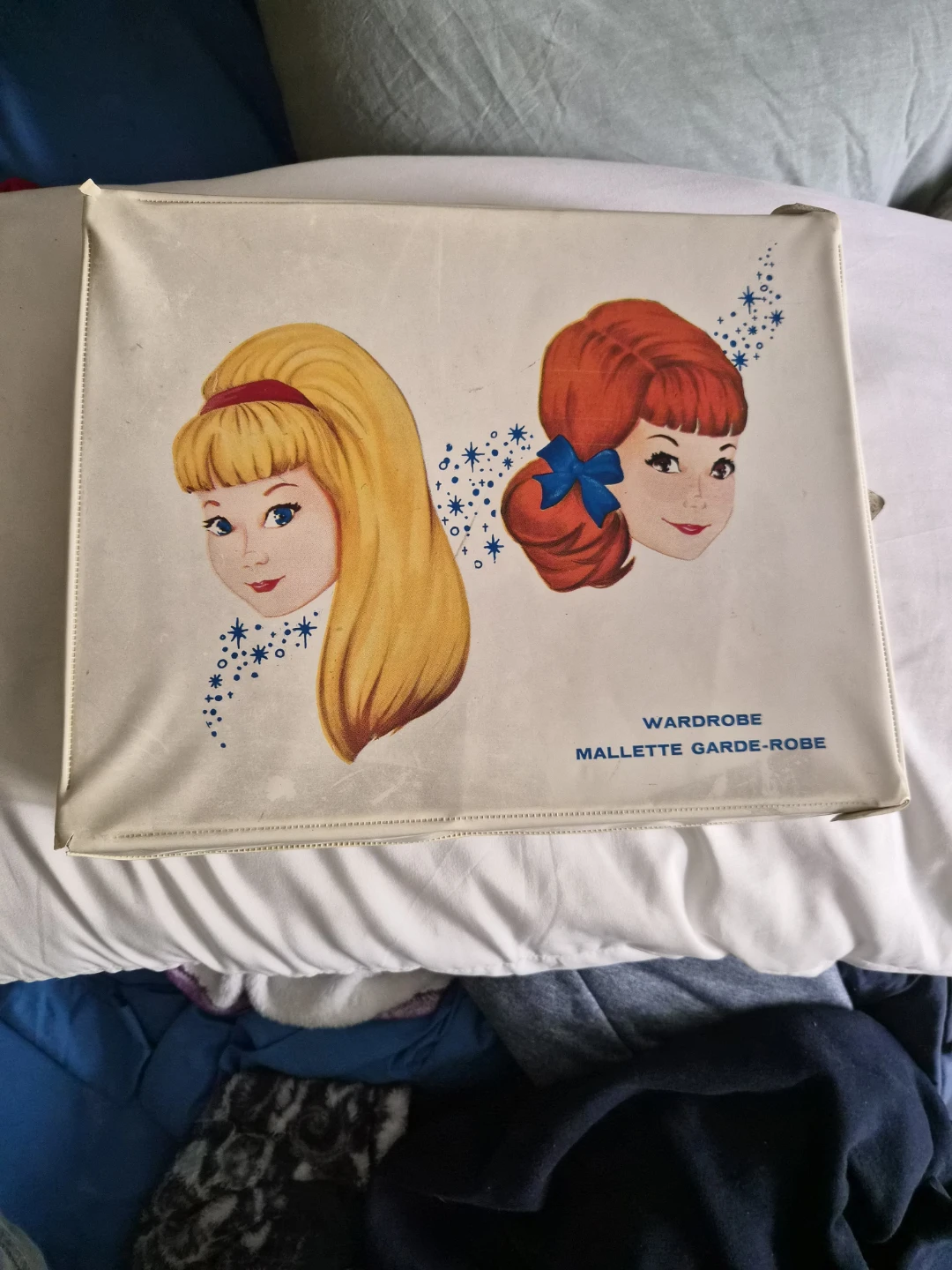 Vintage 1960s Mattel Canadian bilingual Doll Case - photo 2