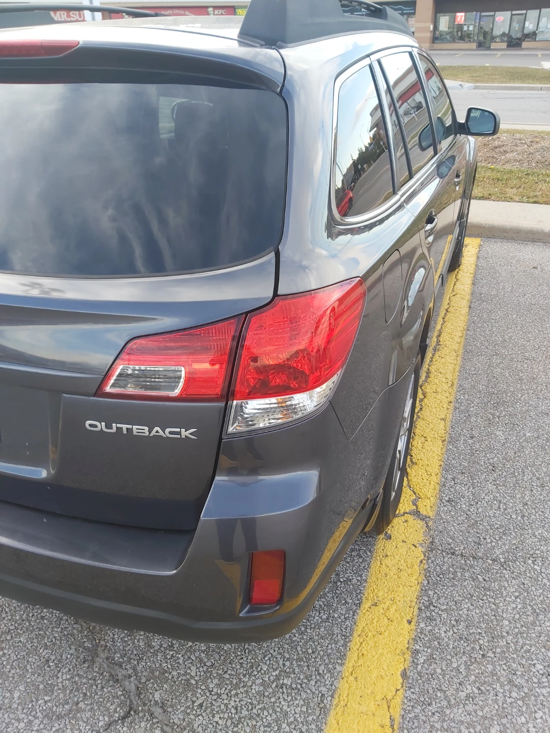 Subaru Outback AWD - photo 2