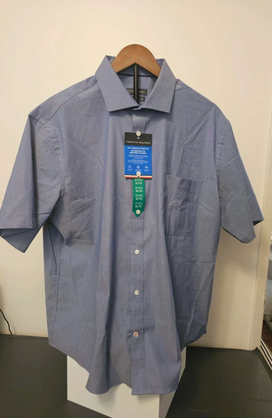 Tommy Hilfiger Men's Dress Shirt Blue Size 17-17.5 XL