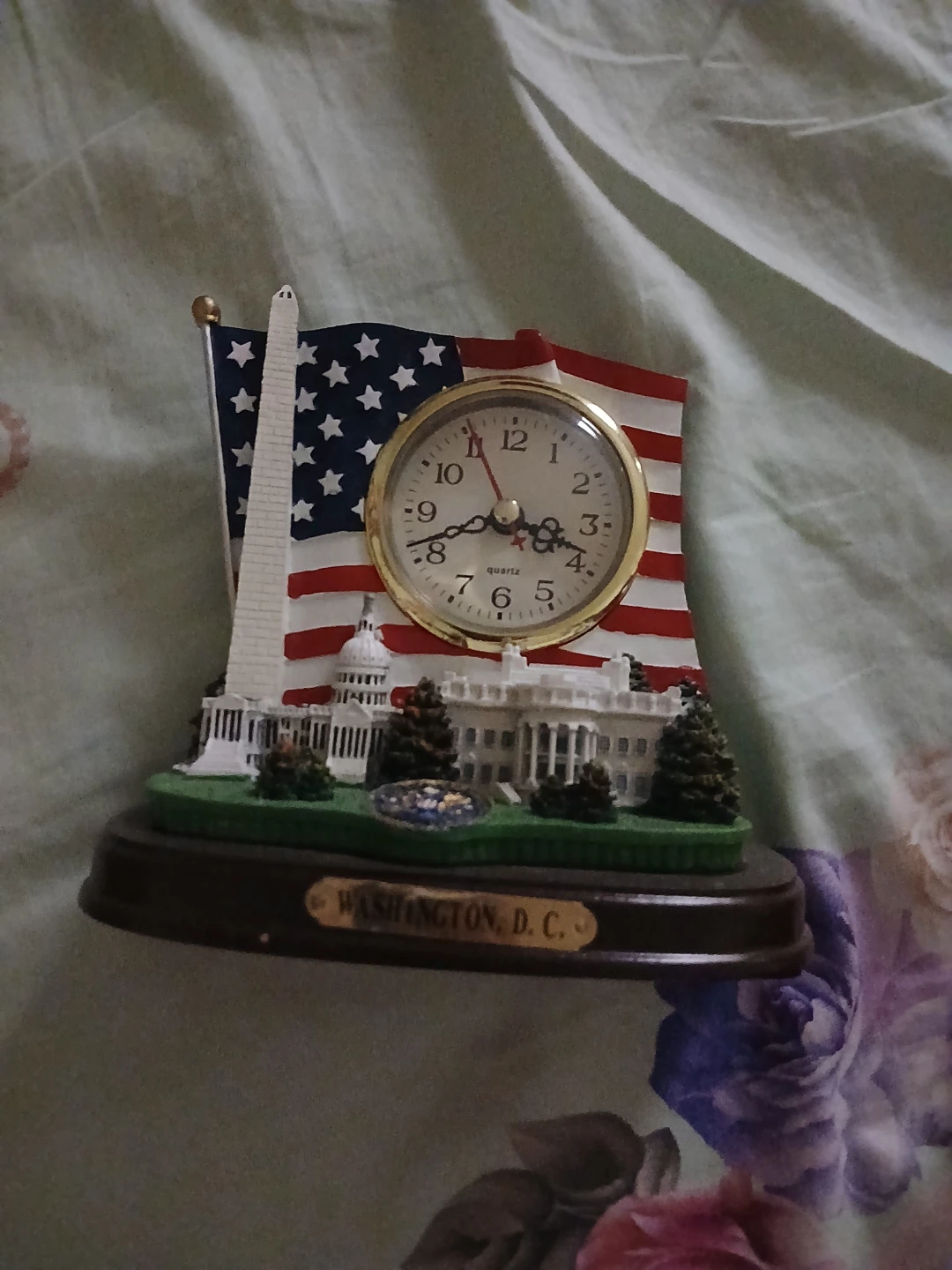 Washington D.C. Souvenir Quartz Table Clock🏈