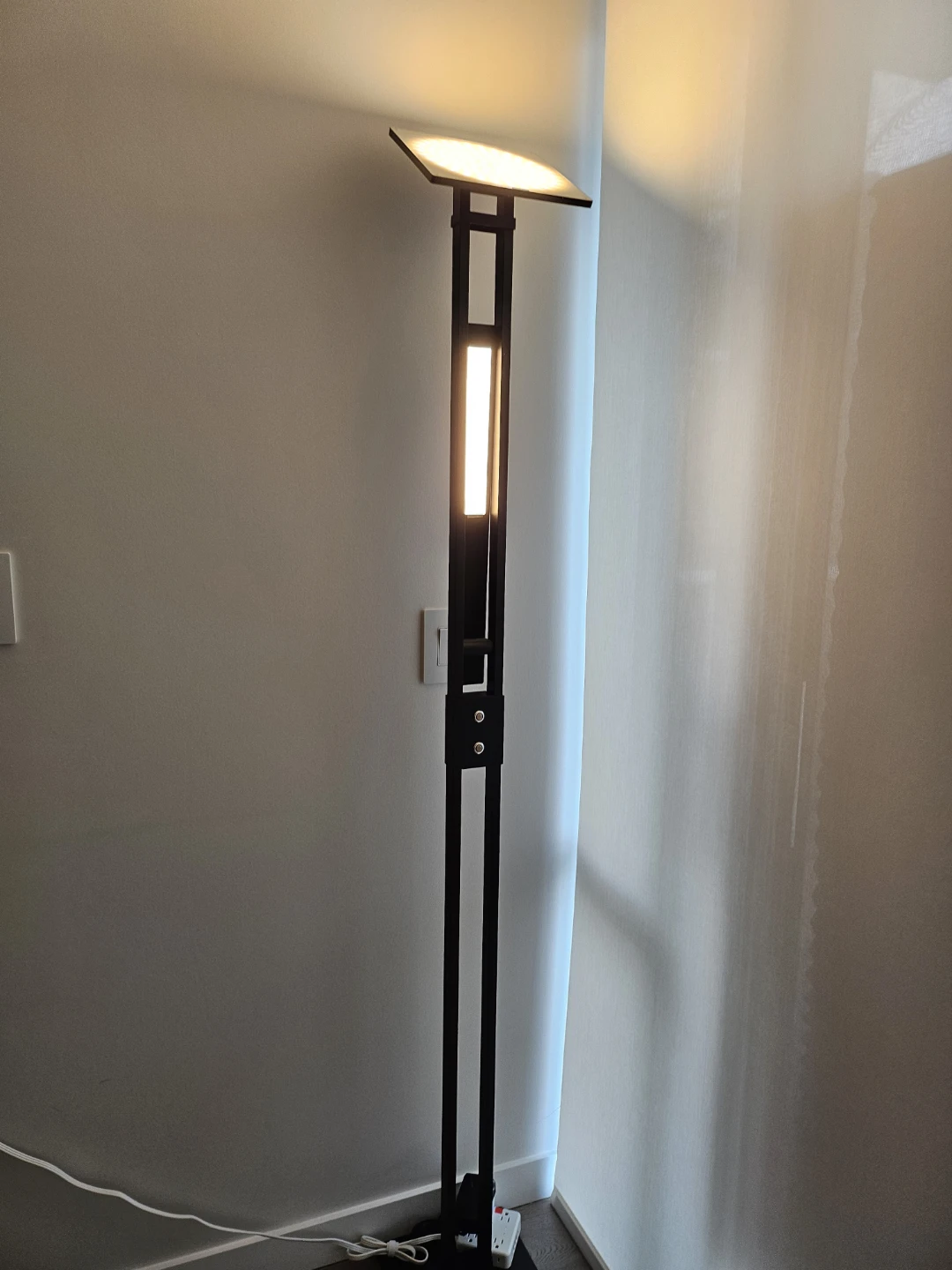 Black LED Floor Lamp / Dimmable Uplight & Reading Light - photo 2
