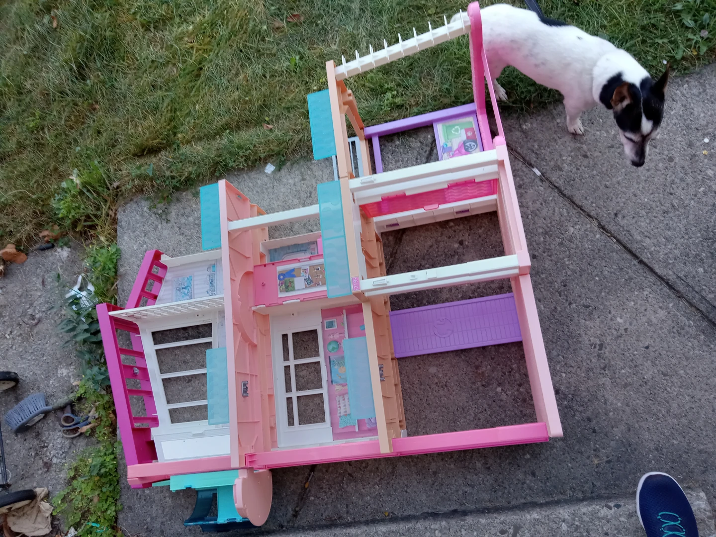 Barbie Dollhouse and Accessories Set