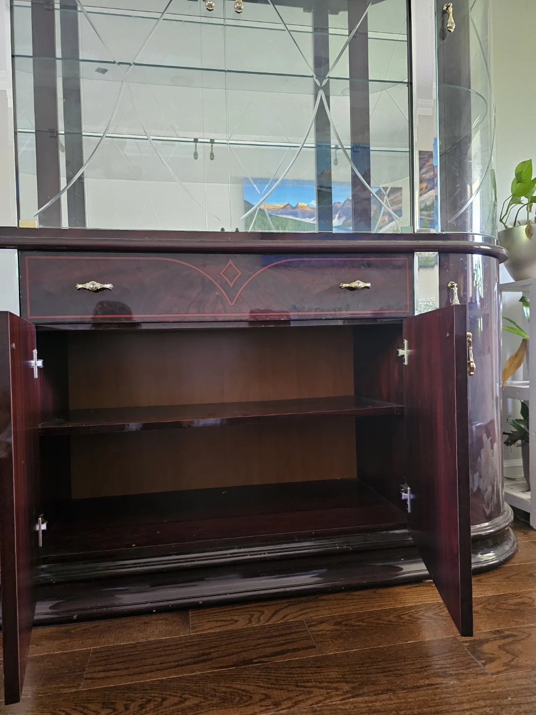 Display cabinet 60"*85"*18" - photo 3