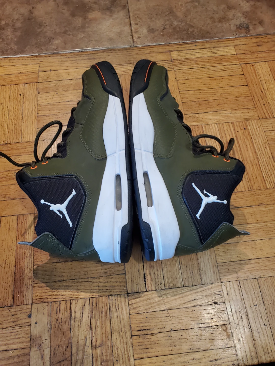 Men's Jordan Sneakers Shoes Size 9.5 - photo 5